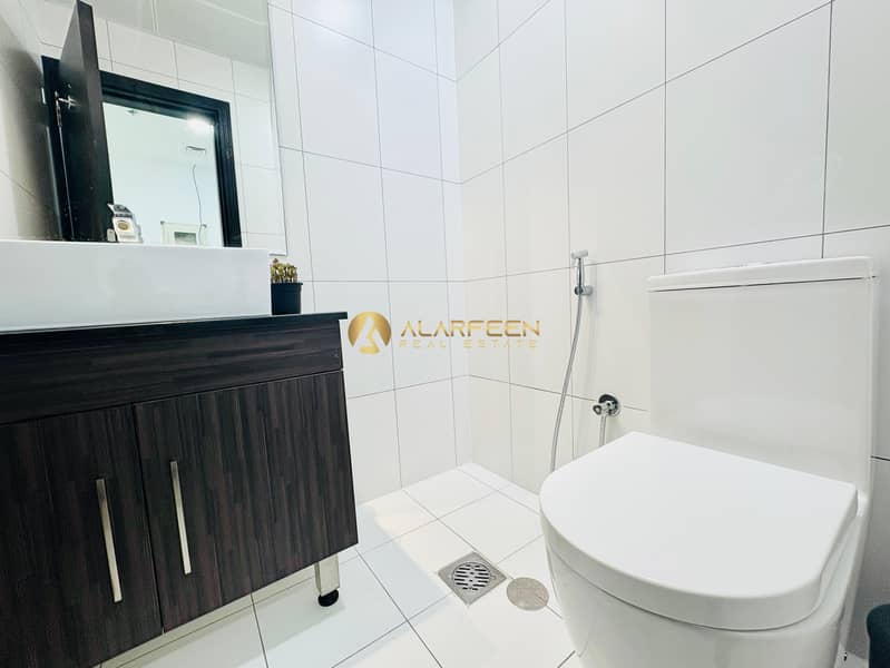 No Commission | Vacant | Fully Furnished | Modern - Image 7