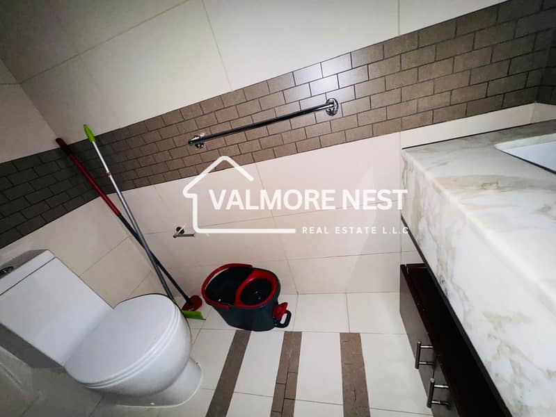 Versatile space with premium amenity I Marina view I High floor I Best deal - Image 26