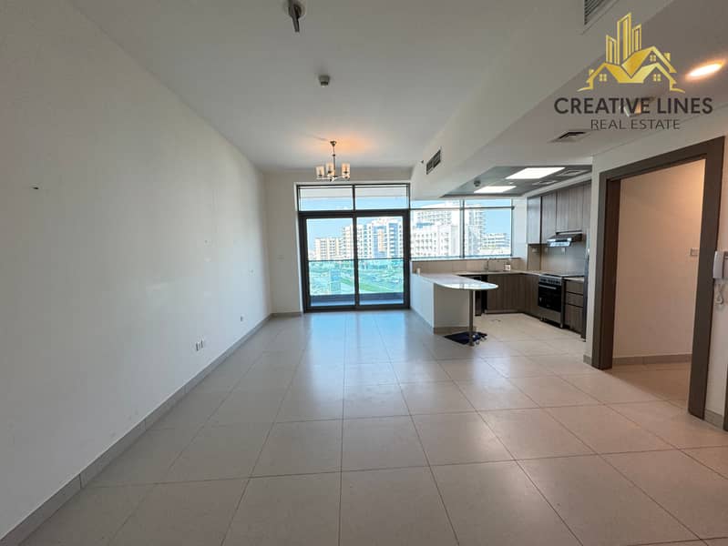 Chiller Free// LUXURY 1 BEDROOM // OPEN KITCHEN// HUGE SIZE // READY TO MOVE