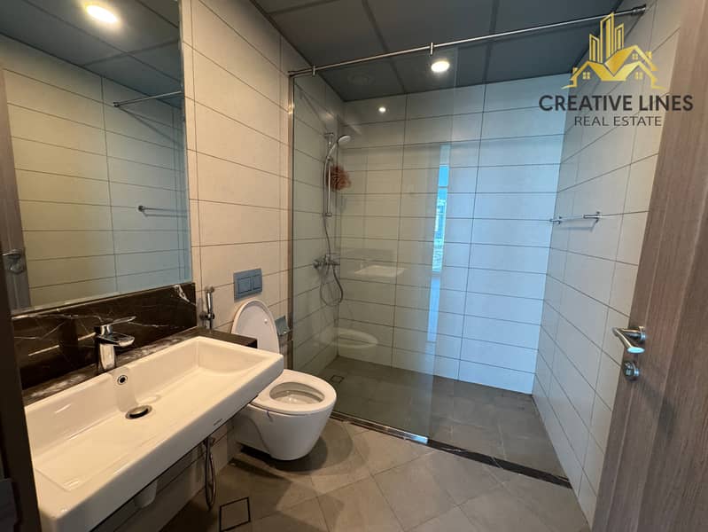 Chiller Free// LUXURY 1 BEDROOM // OPEN KITCHEN// HUGE SIZE // READY TO MOVE - Image 8