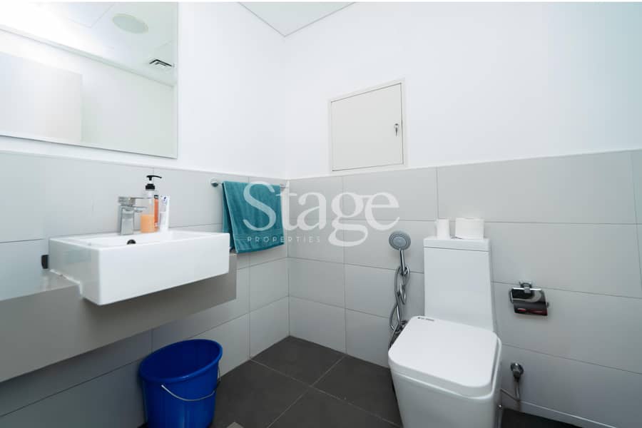 Fully Furnished | Single Row | Spacious Townhouse - Image 12