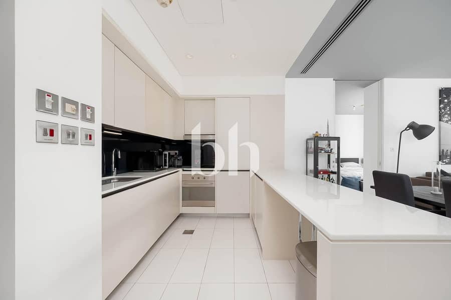 Exclusive High-Floor Apartment | Burj Khalifa View - Image 6