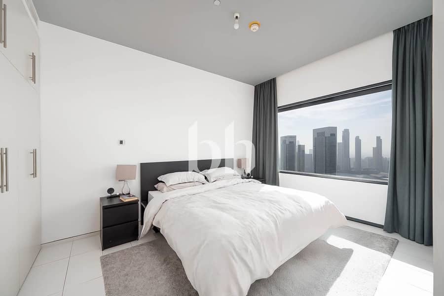 Exclusive High-Floor Apartment | Burj Khalifa View - Image 7