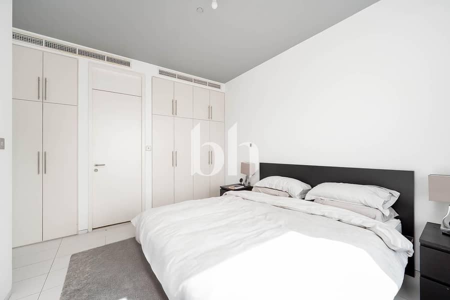 Exclusive High-Floor Apartment | Burj Khalifa View - Image 8