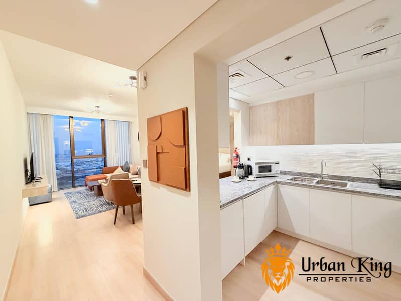 VIP LIVING | PRIVATE JACUZZI | CANAL VIEW