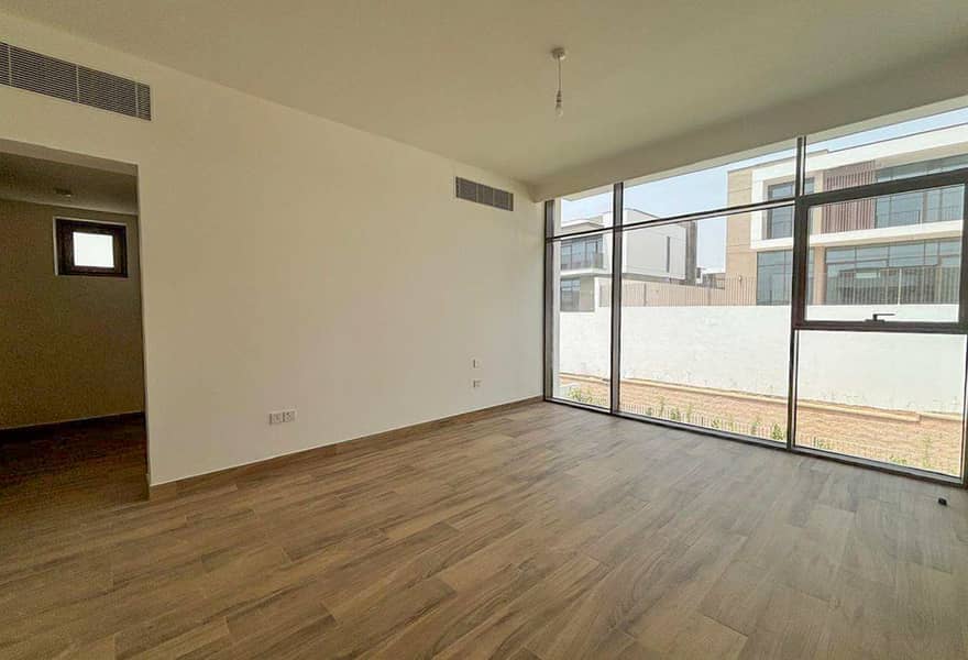 Large Plot | Maids Room | Brand New - Image 8