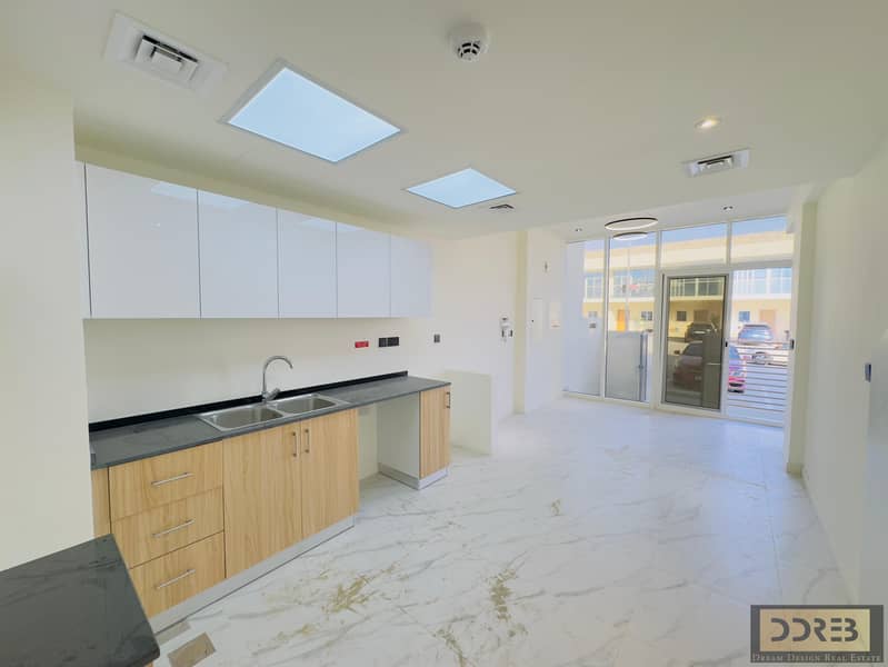 SPACIOUS | BRAND NEW | NEAR TO PARK