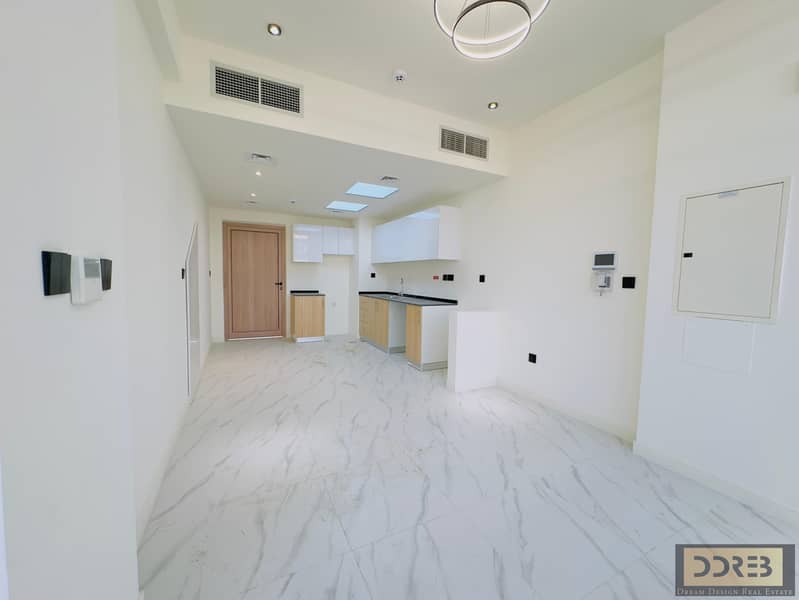 SPACIOUS | BRAND NEW | NEAR TO PARK - Image 6