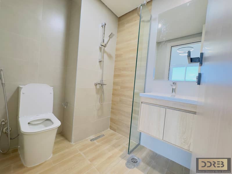 SPACIOUS | BRAND NEW | NEAR TO PARK - Image 11