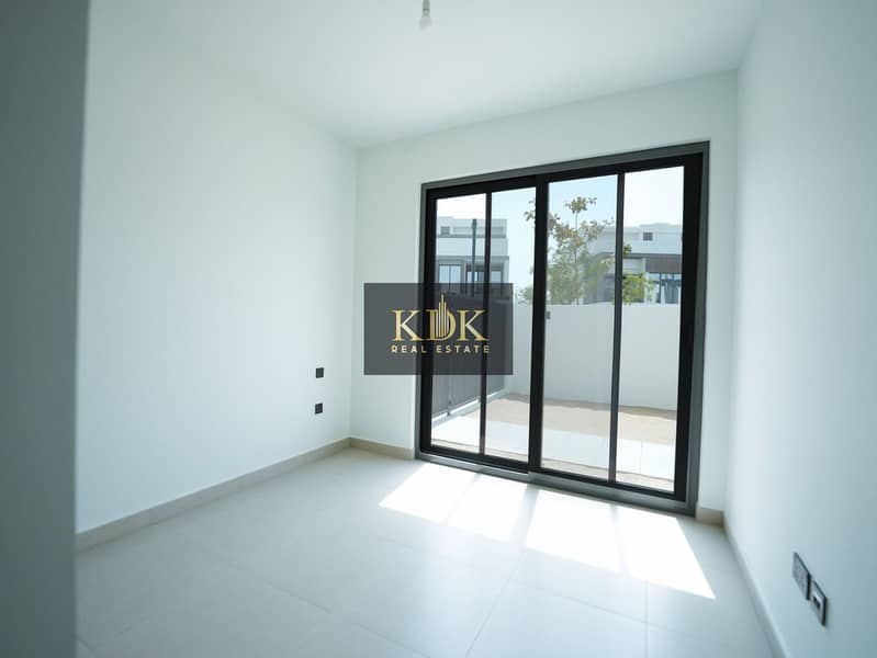 Park view | 4Br+Maid | Prime Location