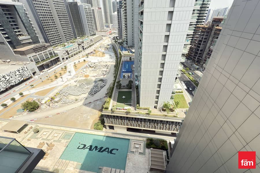 Furnished | Spacious Apartment | Pool View - Image 10