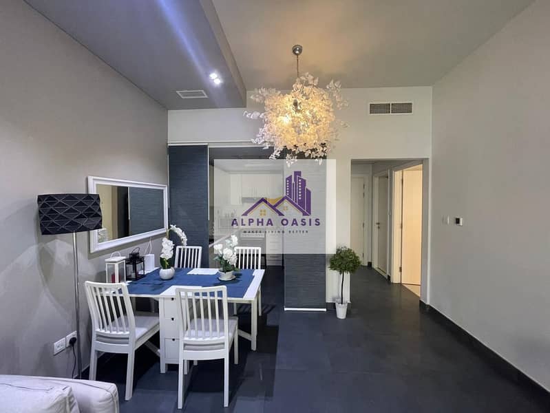 Fully Furnished/ Ready to Move/ Luxurious - Image 8