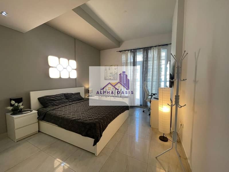 Fully Furnished/ Ready to Move/ Luxurious - Image 11