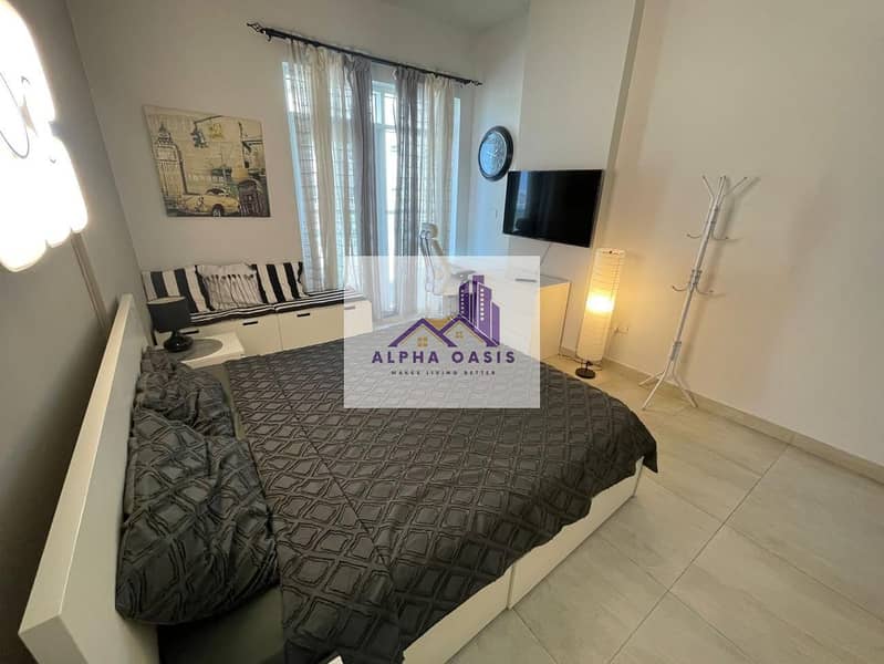 Fully Furnished/ Ready to Move/ Luxurious - Image 15