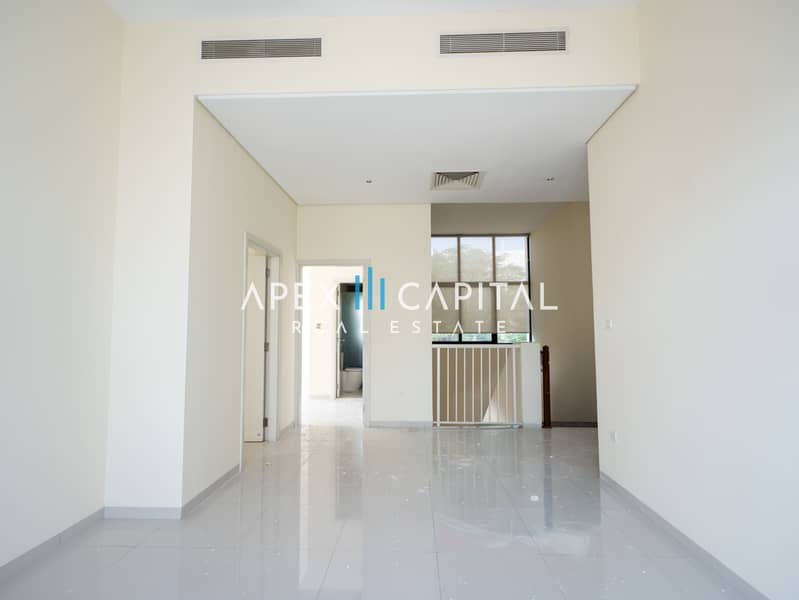 Elegant 3BR Townhouse | Golf Community | Exclusive Location - Image 21