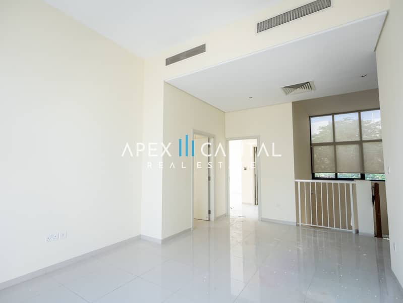 Elegant 3BR Townhouse | Golf Community | Exclusive Location - Image 22