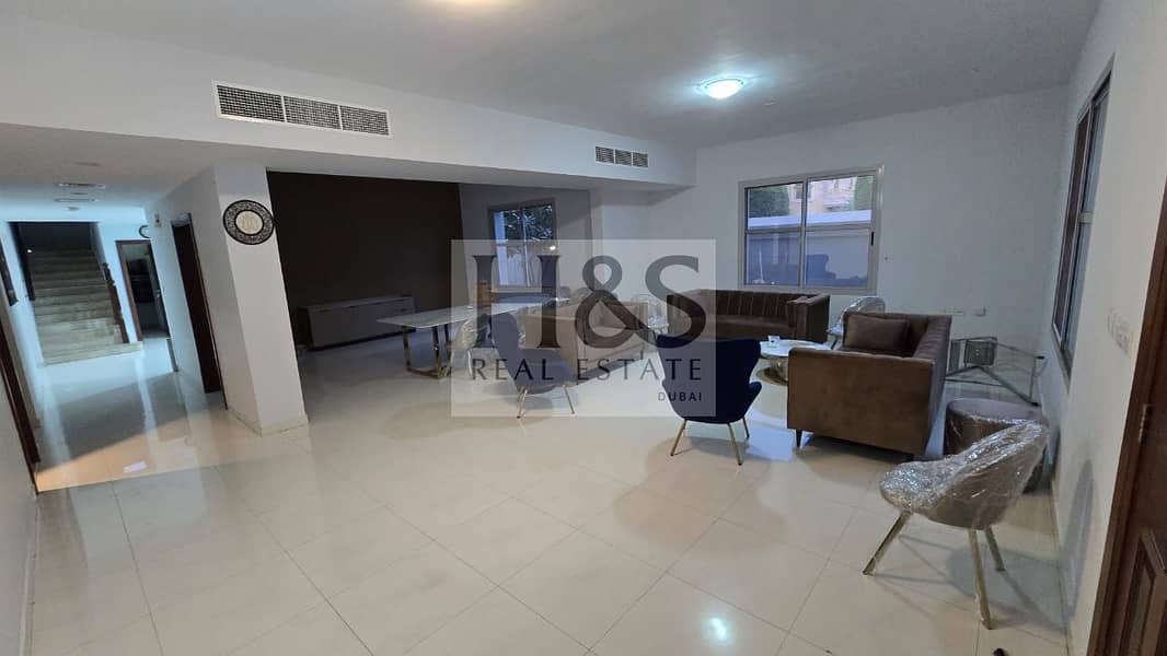 LUXURY 5BED + MAID VILLA | HUGE LAYOUT |PRIME AREA