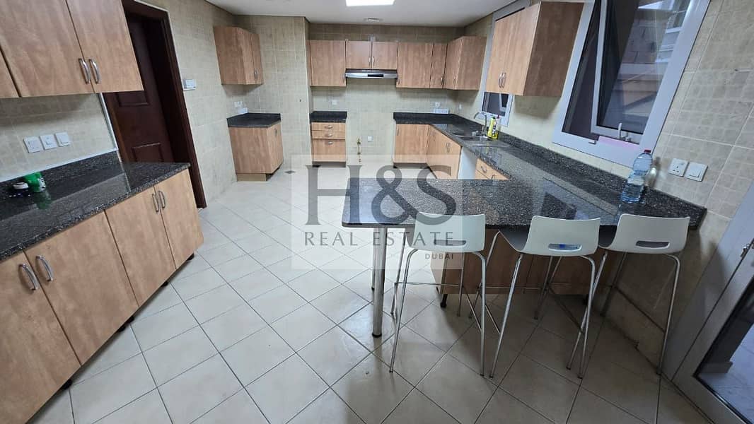 LUXURY 5BED + MAID VILLA | HUGE LAYOUT |PRIME AREA - Image 8