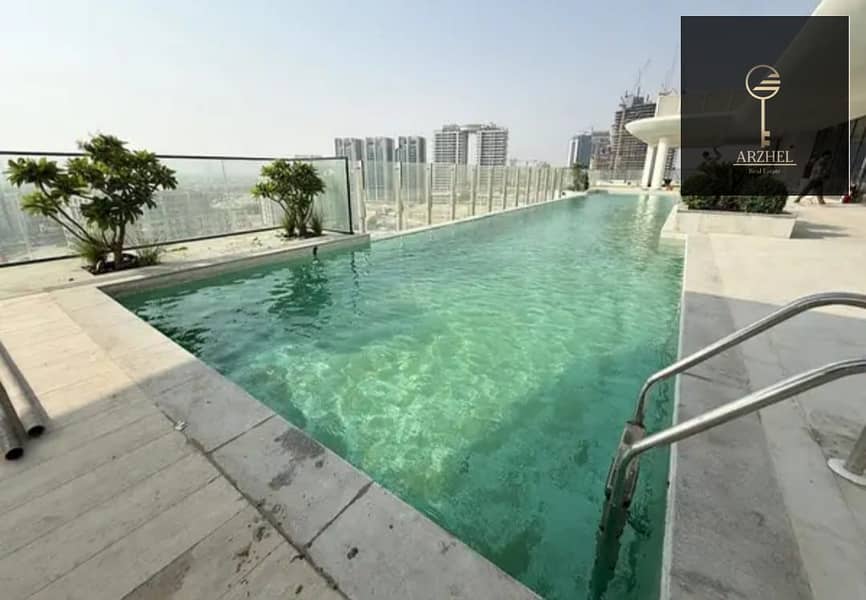 MODERN | STUDIO | POOL VIEW