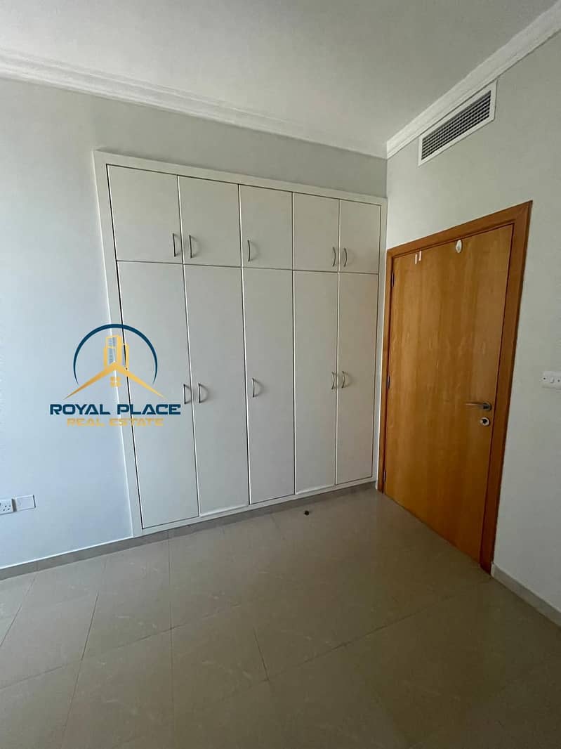 Sea View | Negotiable price | 3BHK+Maid Room - Image 15