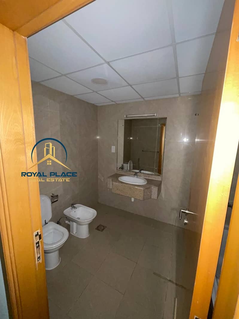 Sea View | Negotiable price | 3BHK+Maid Room - Image 21