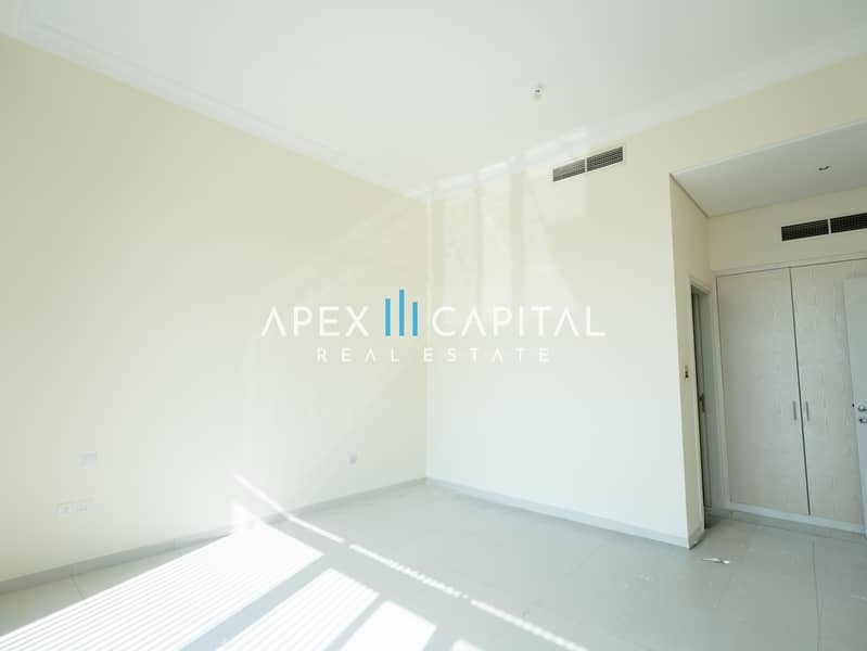 Elegant 3BR Townhouse | Golf Community | Exclusive Location - Image 26