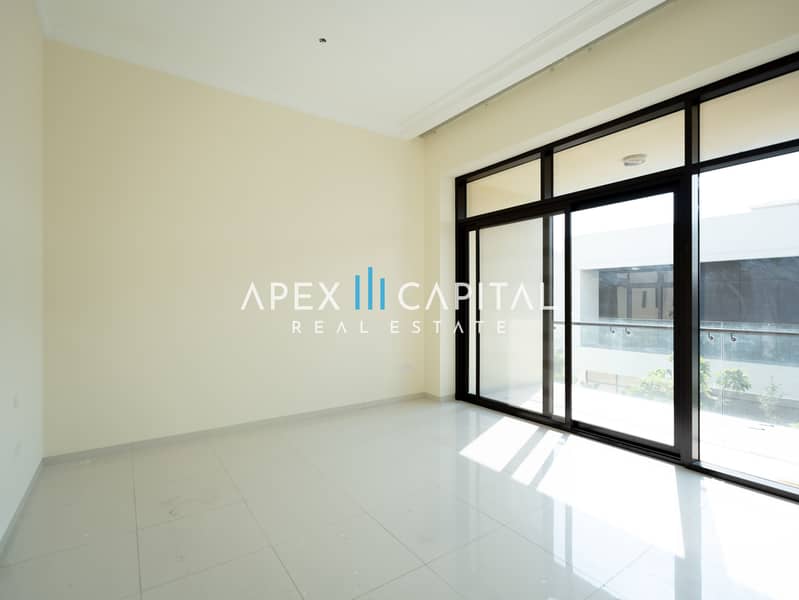 Elegant 3BR Townhouse | Golf Community | Exclusive Location - Image 27