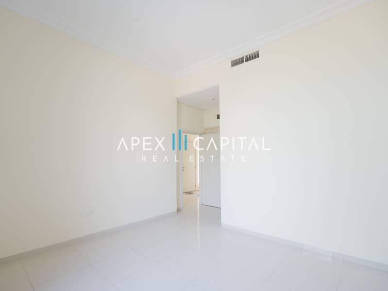 Elegant 3BR Townhouse | Golf Community | Exclusive Location - Image 37