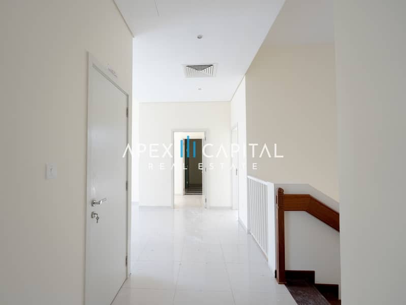 Elegant 3BR Townhouse | Golf Community | Exclusive Location - Image 39