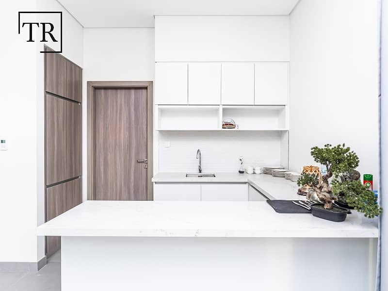 Single Row | Corner | Maids Ensuite | Spacious