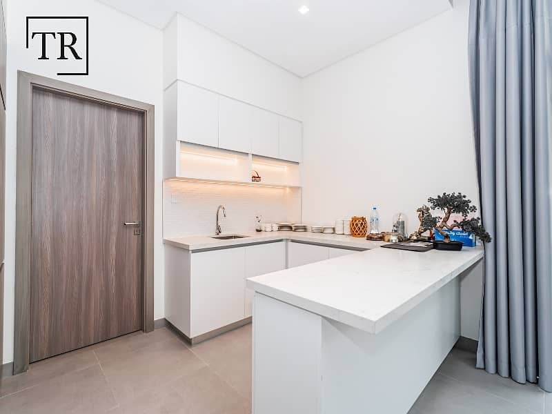 Single Row | Corner | Maids Ensuite | Spacious