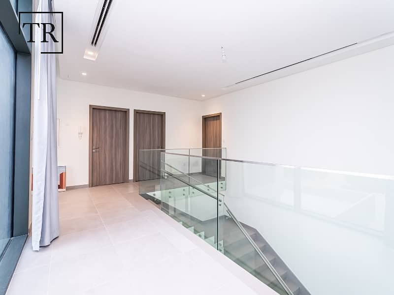 Single Row | Corner | Maids Ensuite | Spacious - Image 7