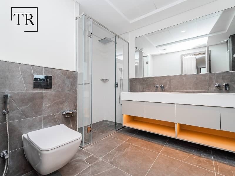 Single Row | Corner | Maids Ensuite | Spacious - Image 23