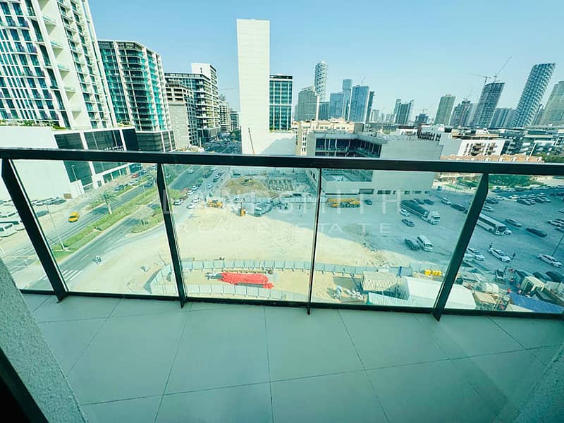 Vacant | Spacious 1 Bedroom Apartment | Corner - Image 8