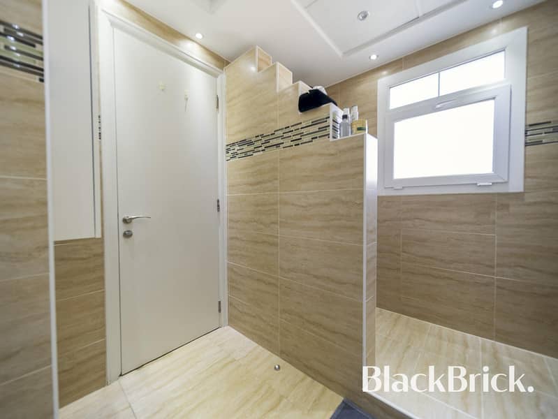 Exclusive Villa | Private Pool | Gym - Image 17