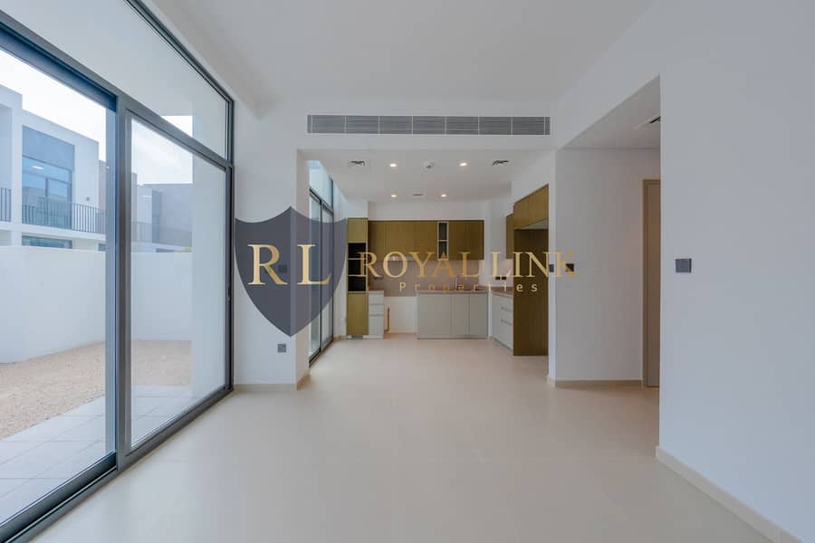 VACANT ON 1ST-JAN 3BR+MAIDS | CLOSE TO AMENITIES