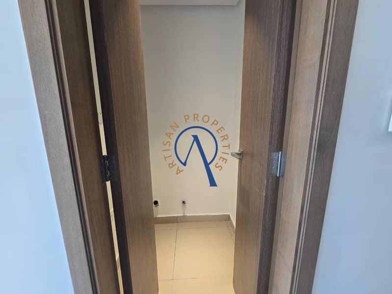 SPACIOUS 1BHK | POOL VIEW | READY TO MOVE