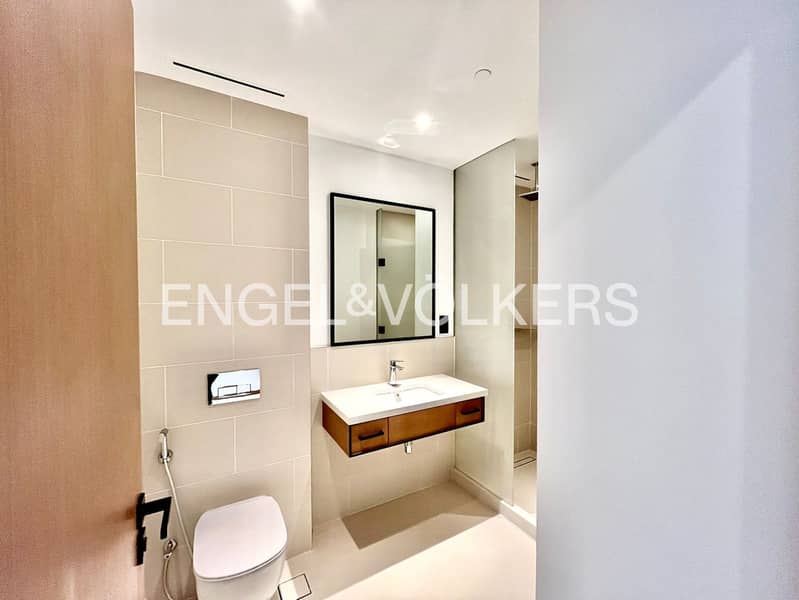 Rare Views | High Floor | Iconic Location - Image 24