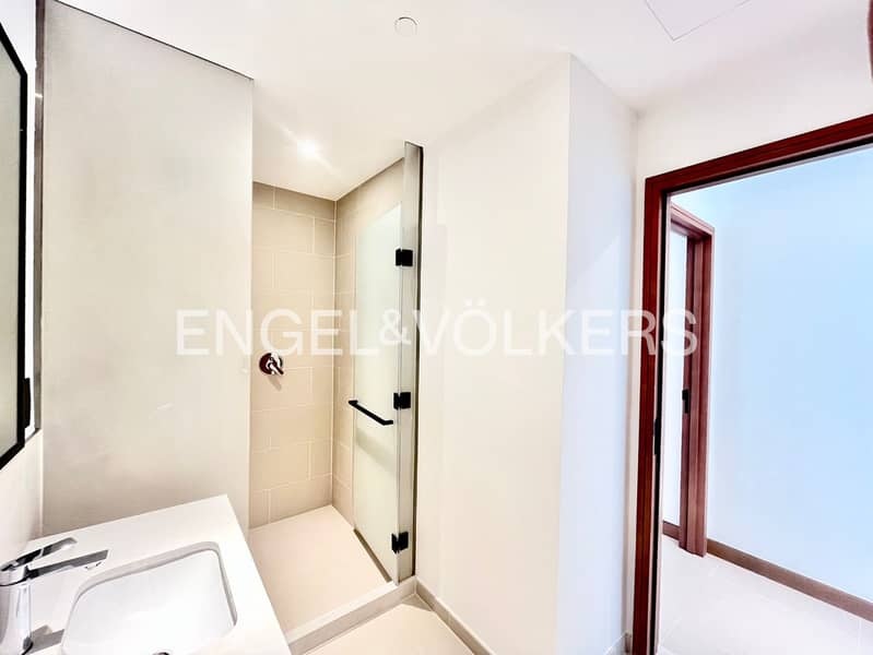 Rare Views | High Floor | Iconic Location - Image 28