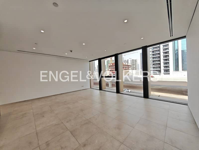 EXCLUSIVE | Spacious | Store room | Vacant