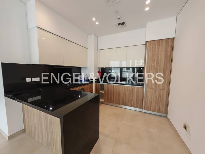 EXCLUSIVE | Spacious | Store room | Vacant