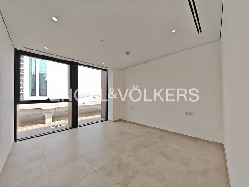 EXCLUSIVE | Spacious | Store room | Vacant - Image 6