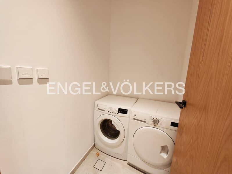 EXCLUSIVE | Spacious | Store room | Vacant - Image 10