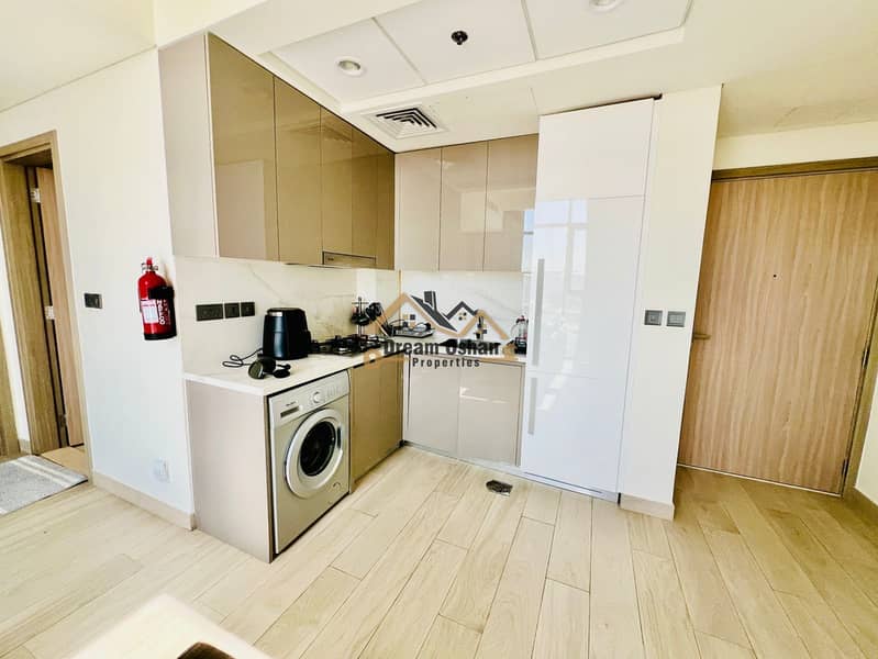 Bright And Sunny Apt Ready To Move High Floor