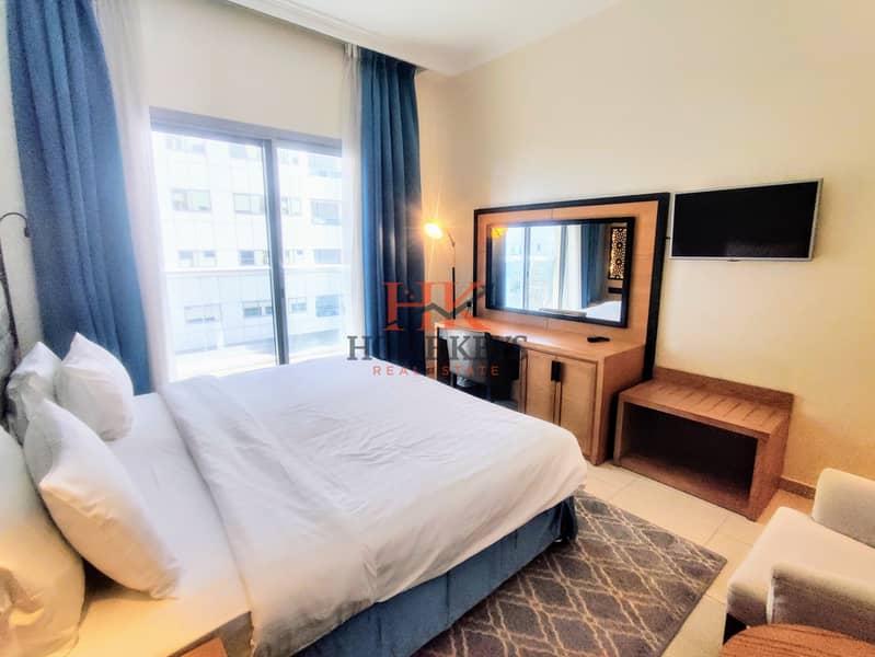 Premium Studio for Rent || Free Chillers Gas Wifi Parking & Cleaning || Nearest Metro