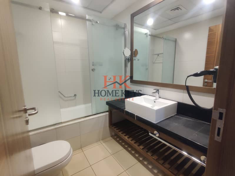 Premium Studio for Rent || Free Chillers Gas Wifi Parking & Cleaning || Nearest Metro - Image 8