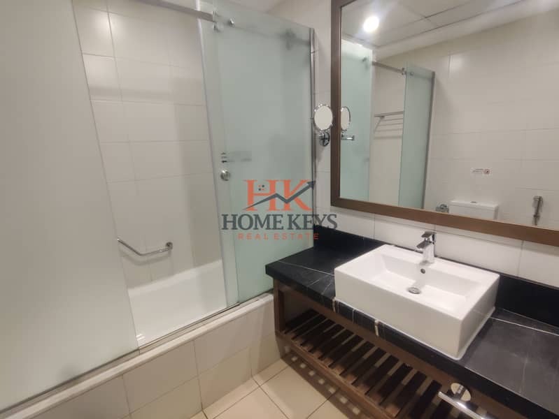 Premium Studio for Rent || Free Chillers Gas Wifi Parking & Cleaning || Nearest Metro - Image 9