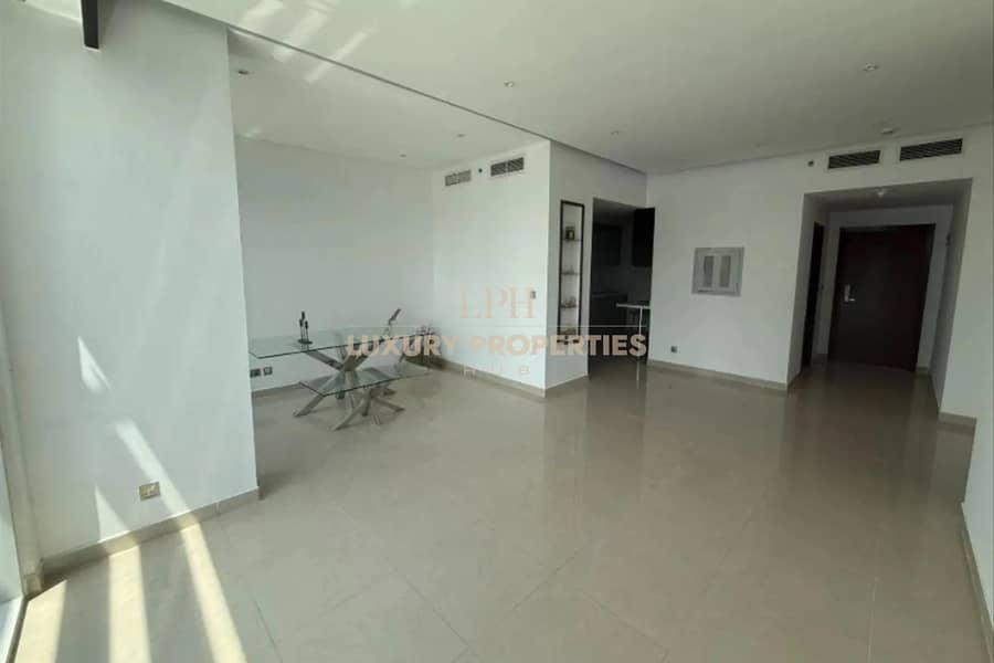 Spacious | 1 Bed + Study | Vacant