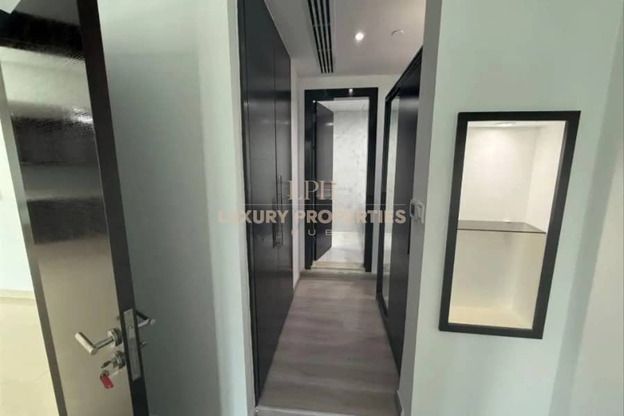 Spacious | 1 Bed + Study | Vacant - Image 8