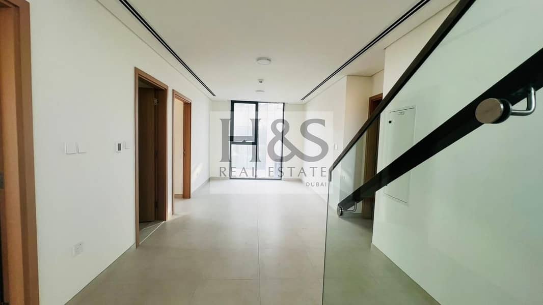 Unbeatable price l Large Plot l prime location - Image 13